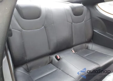 2012 Hyundai Genesis 3.8 Grand Touring z USA, uszkodzony, nr VIN KMHHU6KH0CU065548